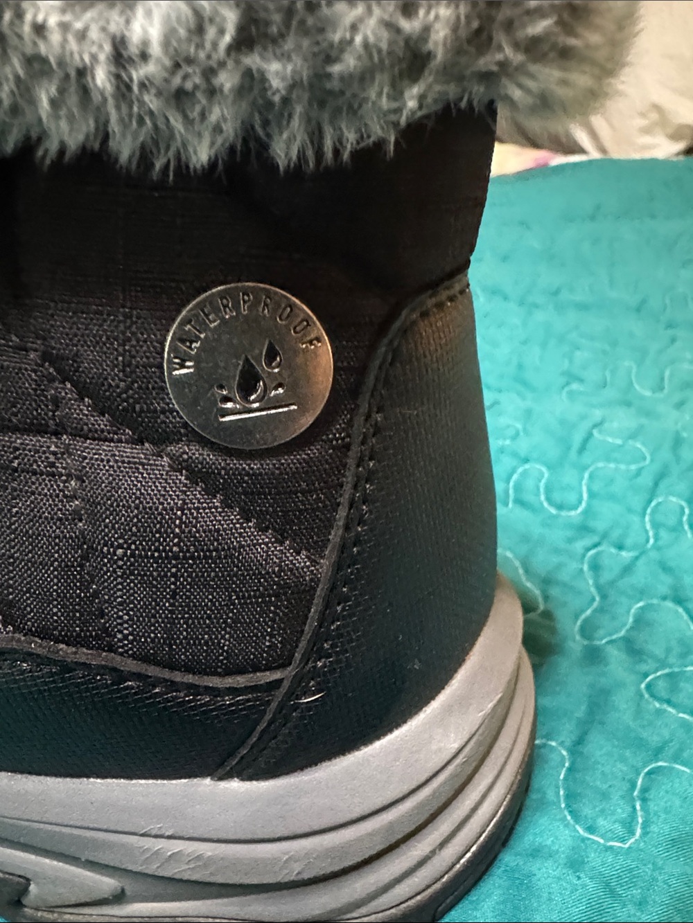 Skechers Black Winter Lace-Up Boots with Gray Faux-Fur Cuff - Picture 4 of 6